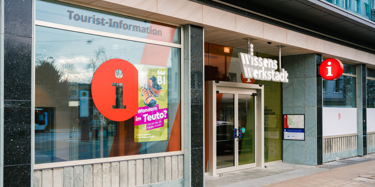 © Bielefeld Marketing GmbH | T. Fröhlich Tourist-Info Außen Fassade Wilhelmstraße