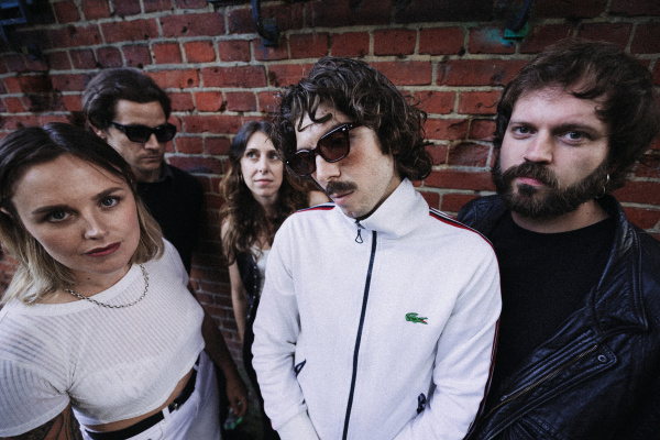 photo: The Dharma Chain / (c) Dan Trautwein