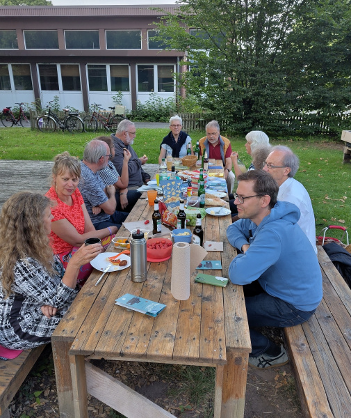 Picknick unterm Baum