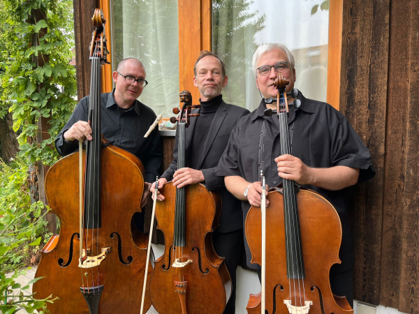 Thomas Bronkowski (v.l.), Sigurd Müller und Klaus Dieter Brandt treten am Sonntag im Assapheum auf.