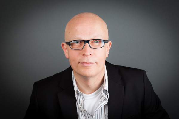 Dr. Hans-Jörg Kühne wird die Besucher*innen durch die Ausstellung führen